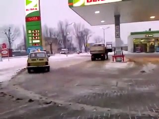Le chasse neige en russie, ca donne ça
