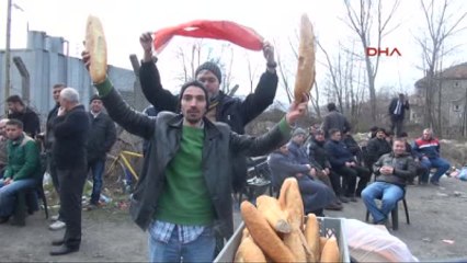 Télécharger la video: Zonguldak Özelleştirilen Santralde Taşeron İşçilerin 'Ücret' Zaferi