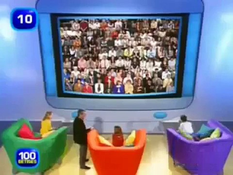 Comme toutes les petites filles, elle trouve les garçons inutiles