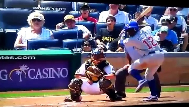 Une balle de baseball dans les couilles, ça fait mal