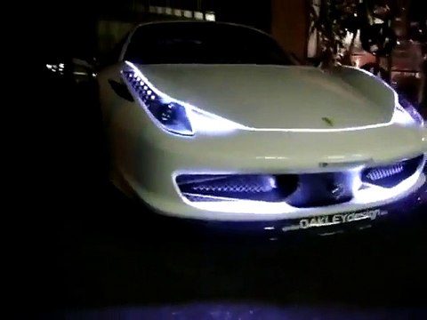 Une Ferrari aux options très spéciales, vraiment spéciales