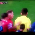 Di Maria craque et agresse l'arbitre !