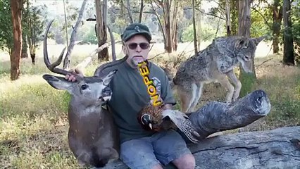 Chuck Testa est un américain complètement débile