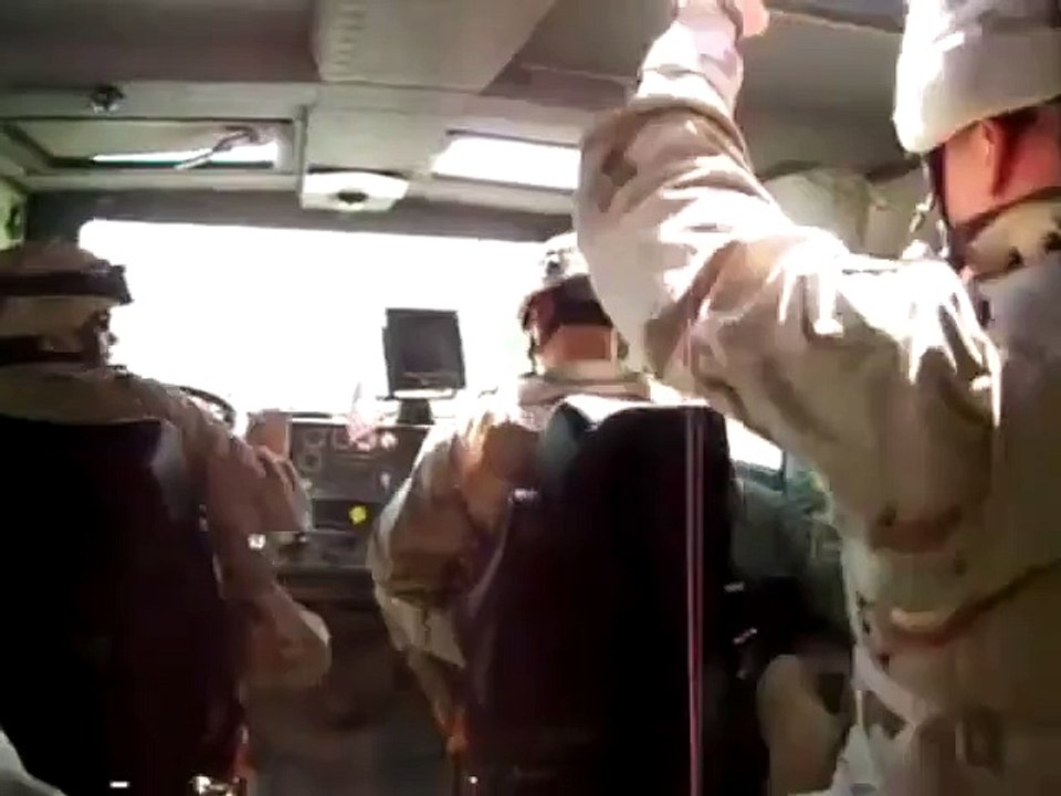 Comment faire peur aux militaires!!!