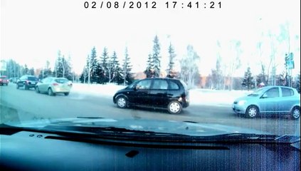 Ce conducteur se fait punir par le bon dieu