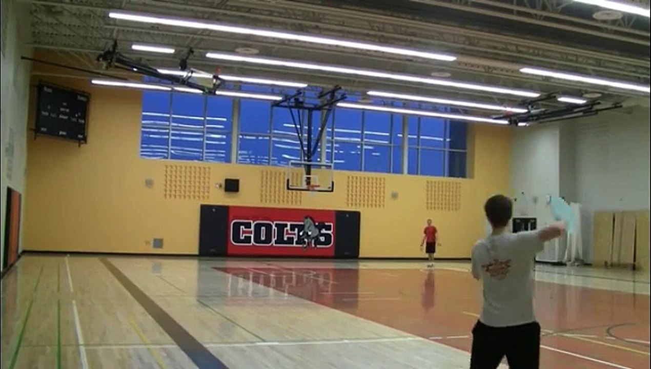 Une petite démonstration de frisbee!!!