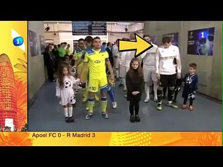 Iker Casillas aime se curer le nez!!!