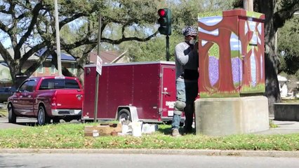 Upbeat utility box art in Gentilly by Joseph Steward