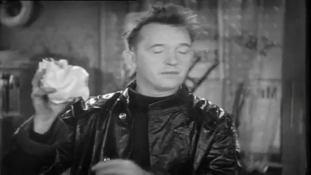 Laurel & Hardy Any Old Port (1932) - Feature