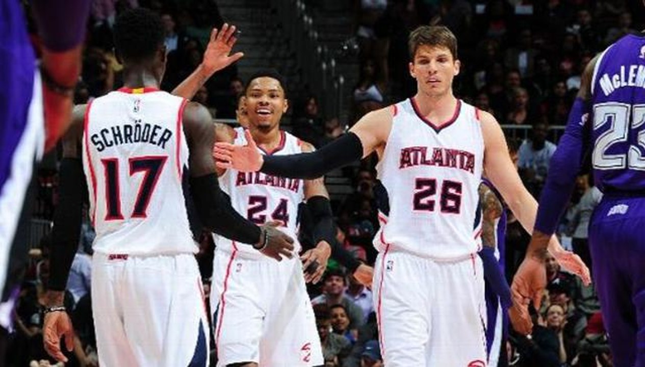 Vivlamore: Hawks Shatter Records in Win