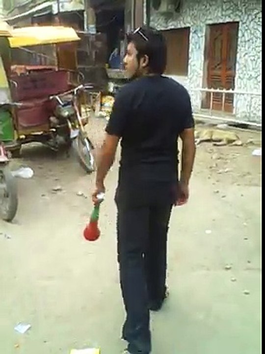 Geo pakistanio koi kam reh na jay..hahaha
