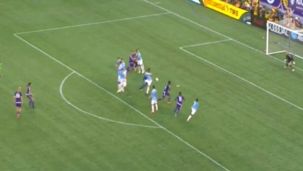 Kaka'dan muhteşem açılış