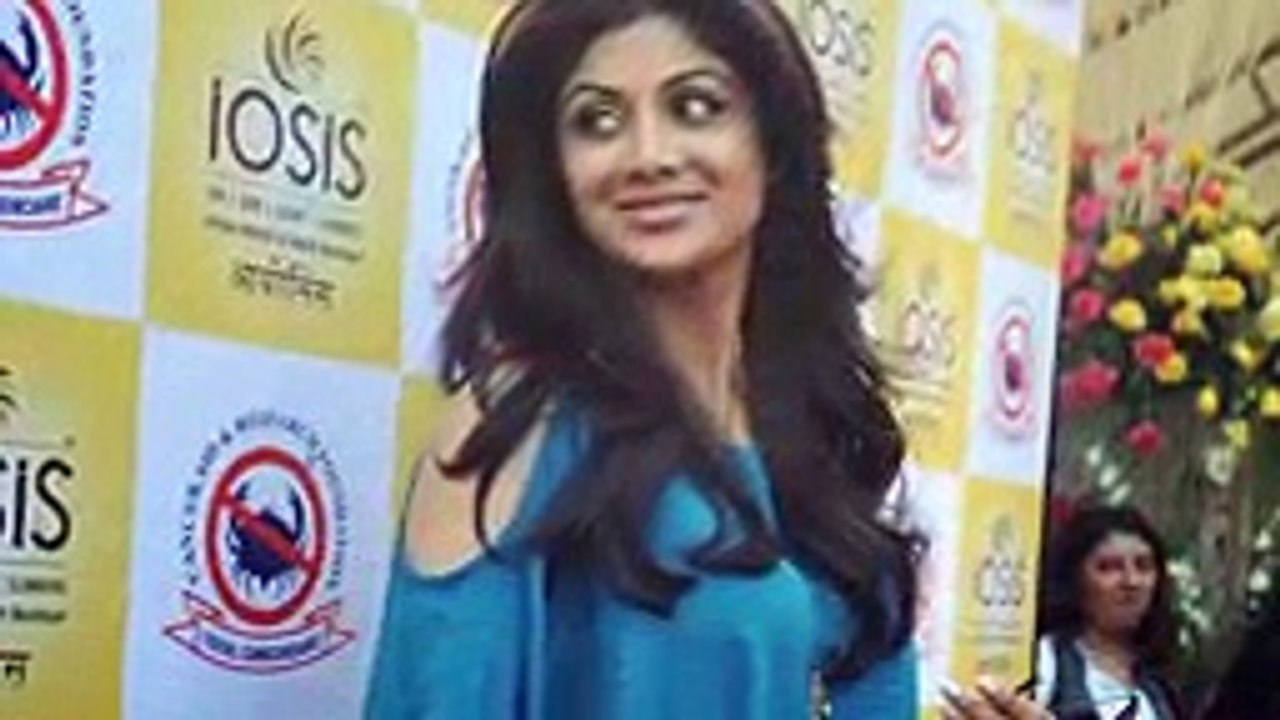 Shilpa Shetty Scene with Ajay Devgan l Bollywood Gossip.mp4