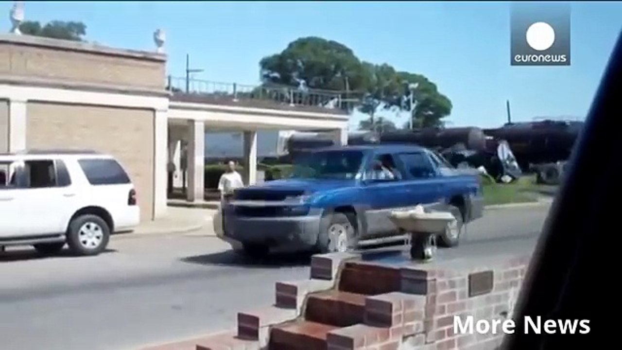 Train Crashes into Truck and Derails in Mer Rouge, Louisiana  |  Train Hits Truck | VIDEO