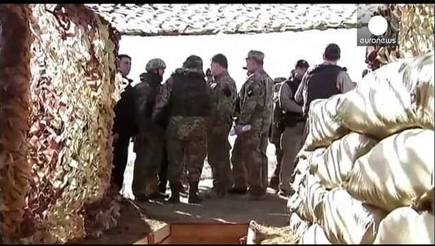 أوكرانيا: المتمردون الموالون لروسيا يسحبون أسلحة ثقيلة شرقي أوكرانيا