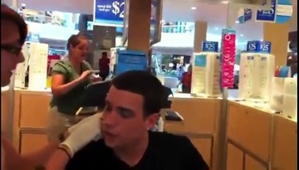 Un percing à l'oreille qui ne finira pas comme prévu !