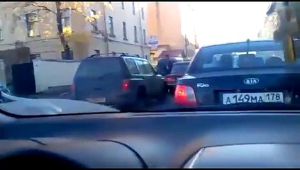 Après une dispute, il va sortir son flingue et tirer
