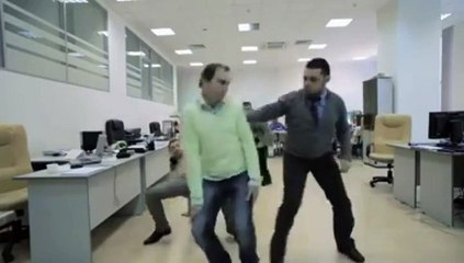 Voilà comment s'occuper d'une journée au bureau ...