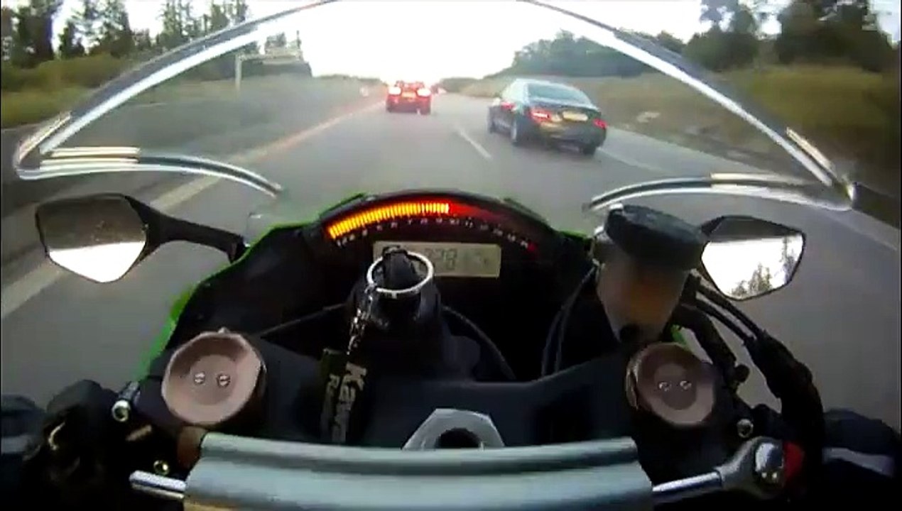 Kawazaki ZX10R versus Audi RS6 ABT ...