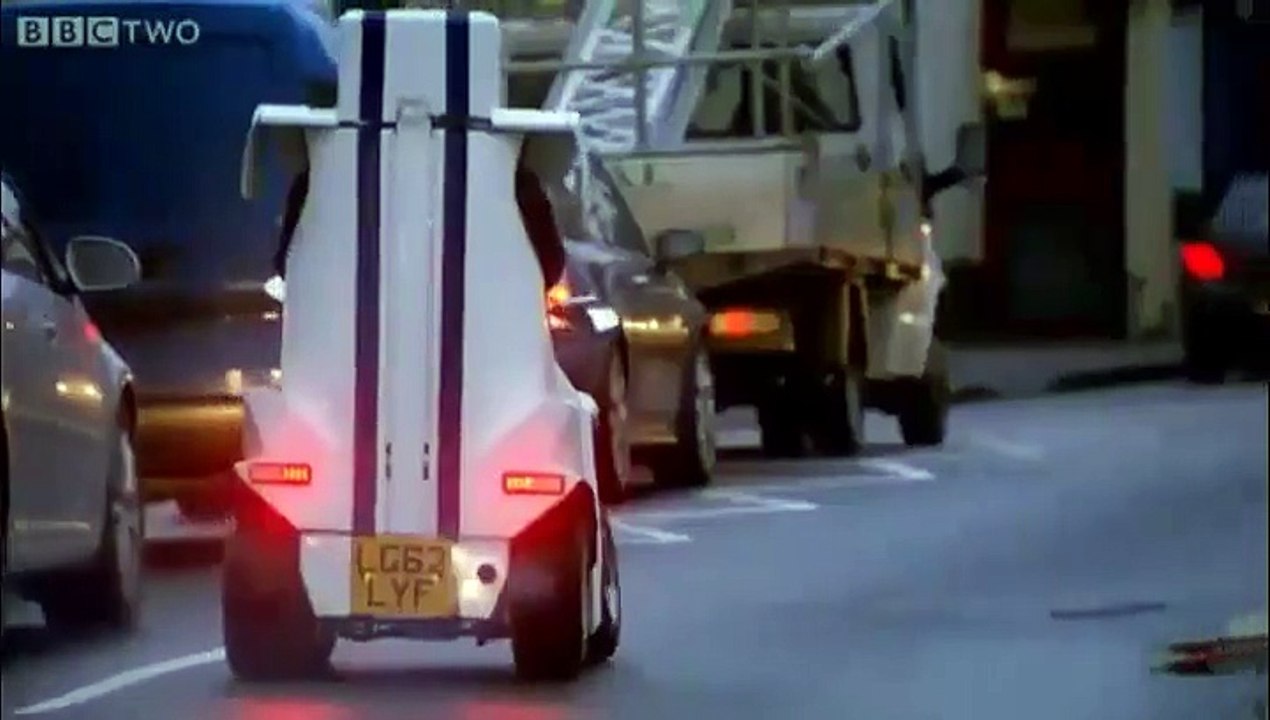 Top Gear a testé pour vous la plus petite voiture du monde, la P45