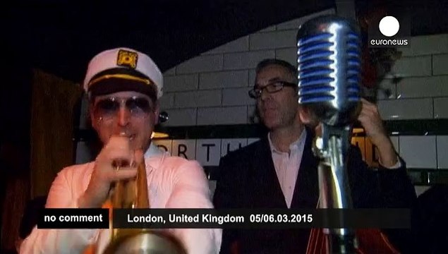 Cocktails underground: 1940s-themed bar opens in London air raid shelter