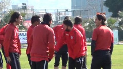 Samsunspor Teknik Direktörü Altın 9 Kişi de Kalsak Maç Kazanacak Bir Takımız