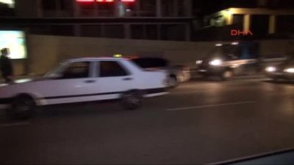 Kadıköy'de Hırsızları Kovalayan Polis Silahla Vuruldu