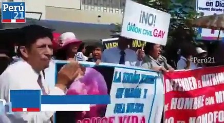 Carlos Bruce: “Exijo a monseñor Luis Bambarén que se disculpe”