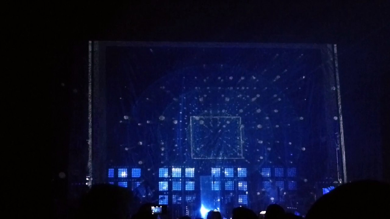 Love Who Loves You Back - Tokio Hotel - Marseille