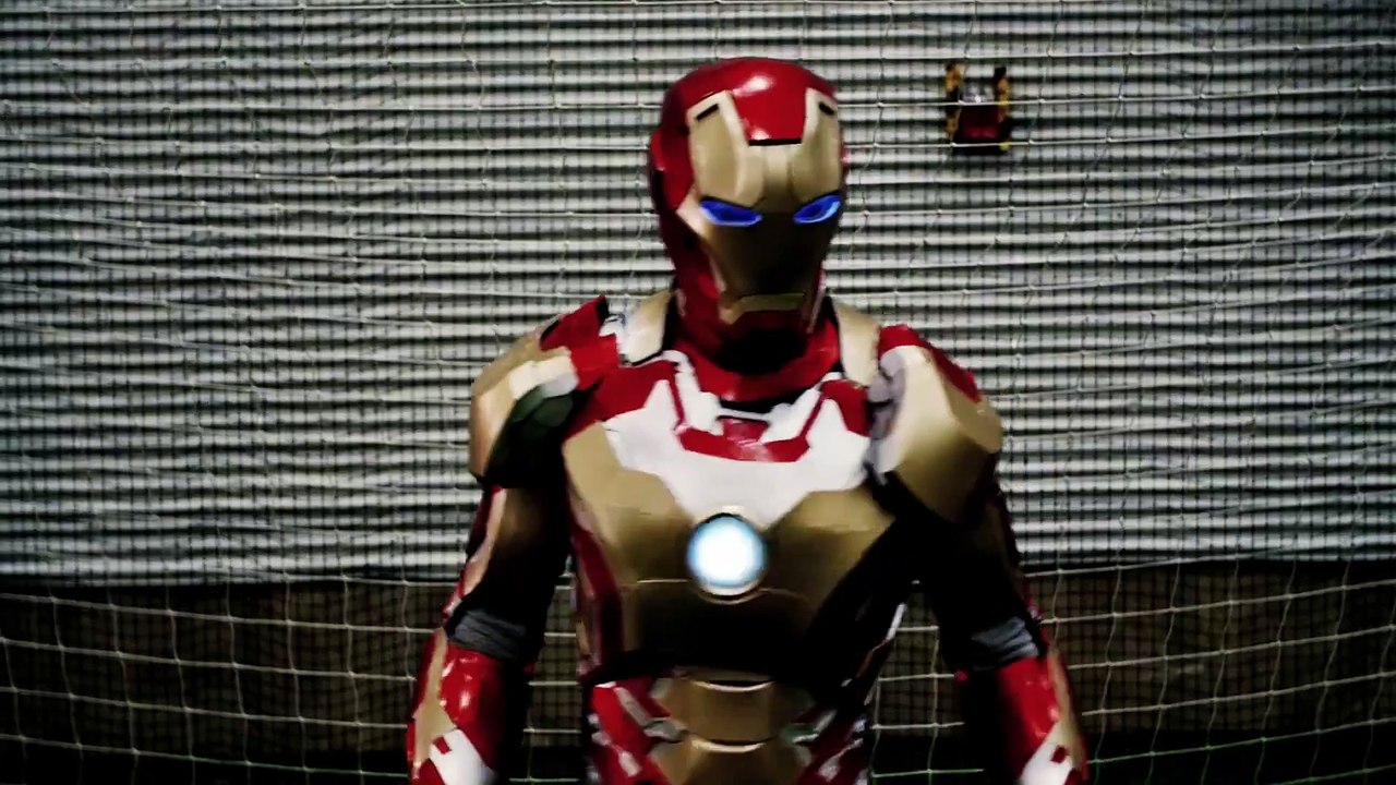 SUPER HERO SOCCER - Legendary Football game with Iron Man, Superman, Spider-man and more...