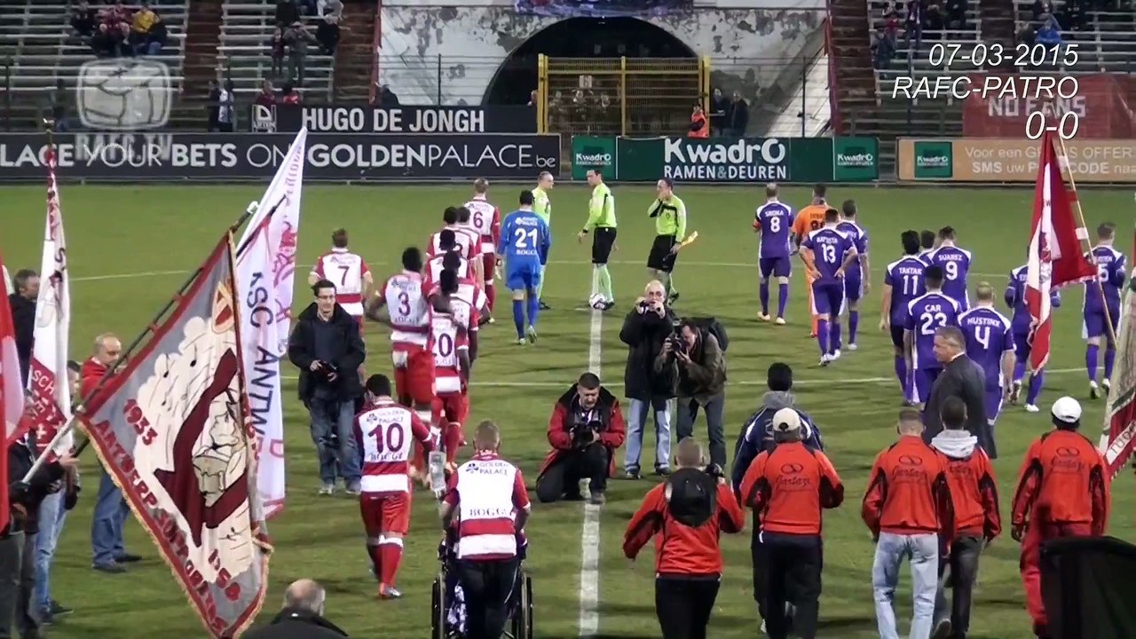 Ce fan de foot malade du cancer fait ses adieux au stade : très émouvant!
