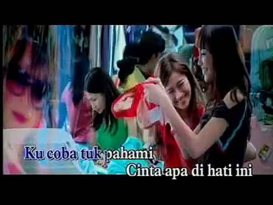 UNGU-ciuman pertama