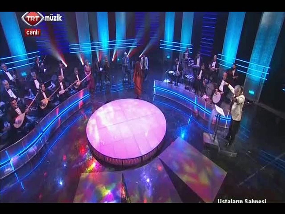 Bedia AKARTÜRK-Anam ağlar baş ucumda oturur-Şef:Ömer Hayri UZUN