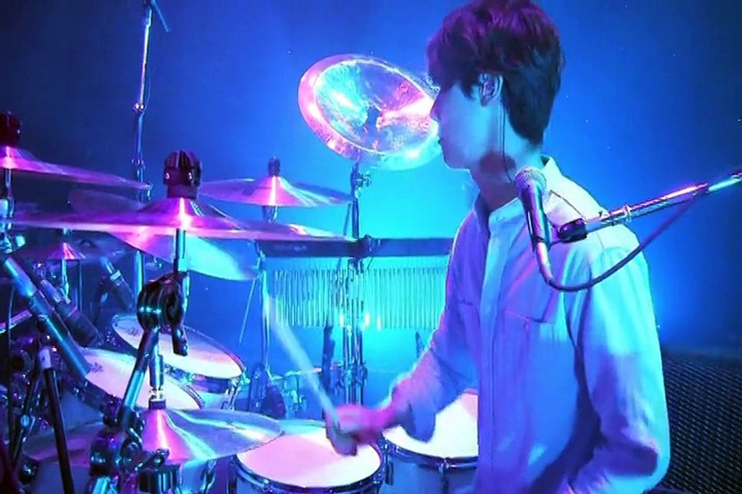 CNBLUE 2014 ARENA TOUR WAVE ＠OSAKA-JO HALL - main 1of3