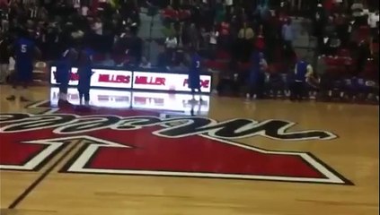 Un buzzer beater de fou ! Magnifique