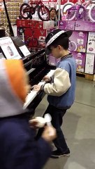 Un nouveau prodige du piano ... à 7 ans !!!