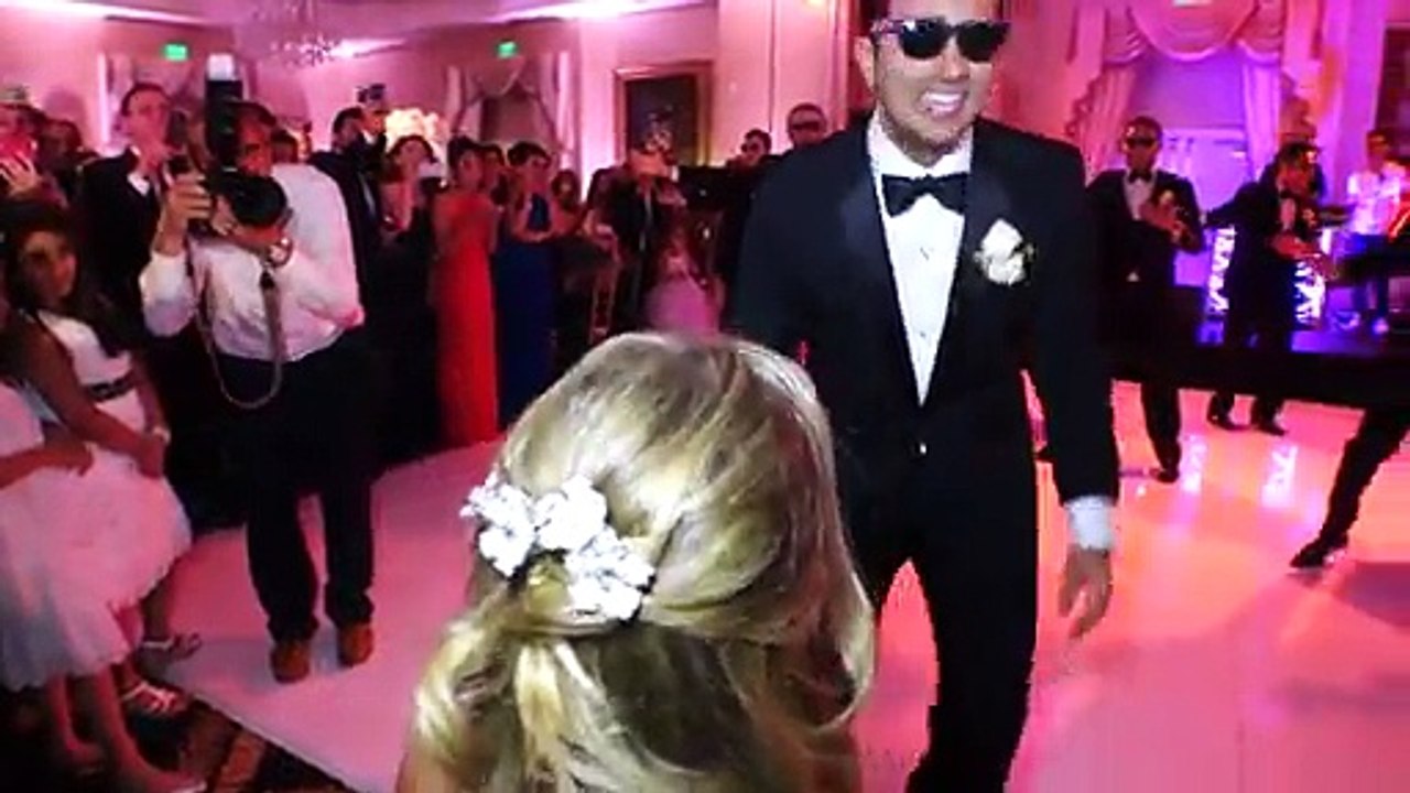 MMMH ! Le mari et ses potes font une choré de malade au mariage