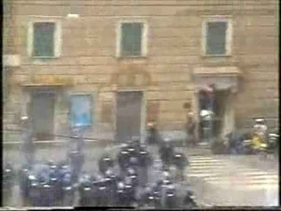 2001 Genova G8 - Pza Tommaseo