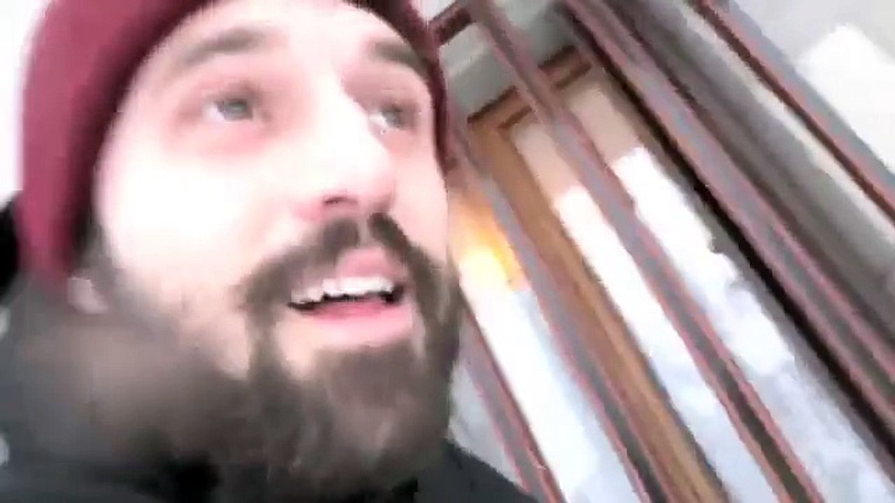 FAIL : Pourquoi un chihuahua ne coure pas dans la neige ? Vous allez comprendre !