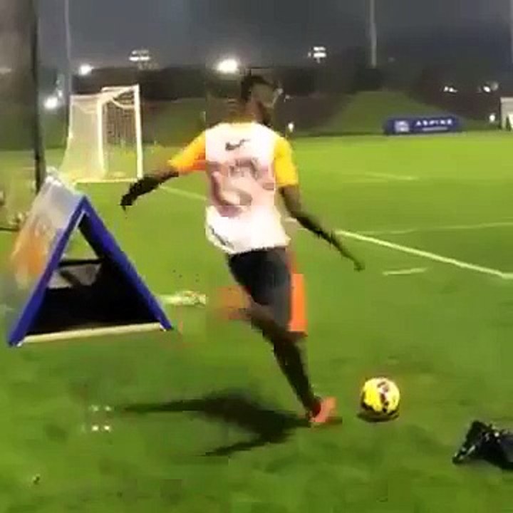 OMG Paul Pogba a tellement de talent ! Je suis bluffé !