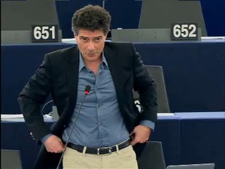 Pascal Durand: semestre européen: "il faut respecter les 3 piliers d'un développement durable, l'économique, le social et l'environnemental"