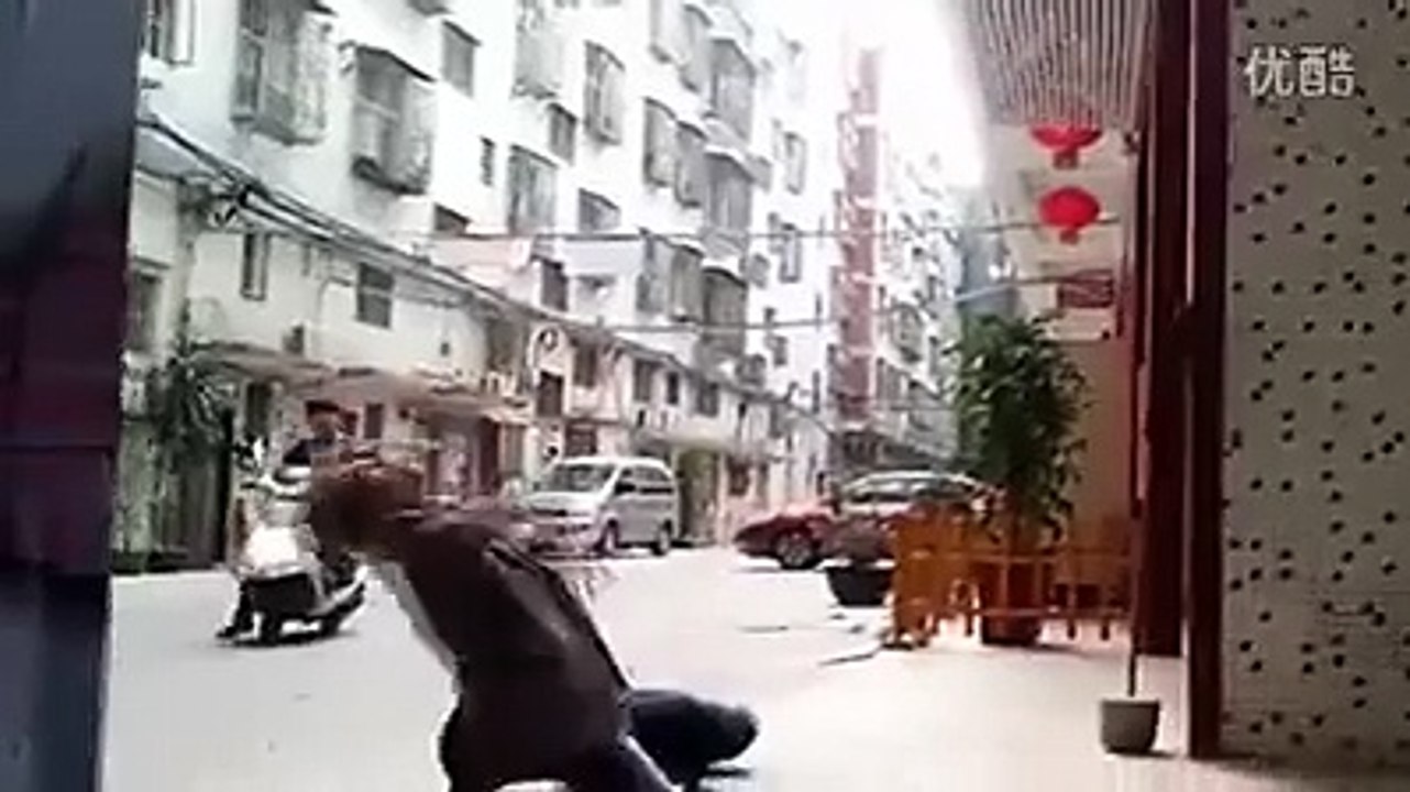 Boss, don't shoot me!