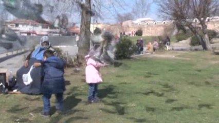 Havalar Isındı, Park ve Bahçeler Doldu