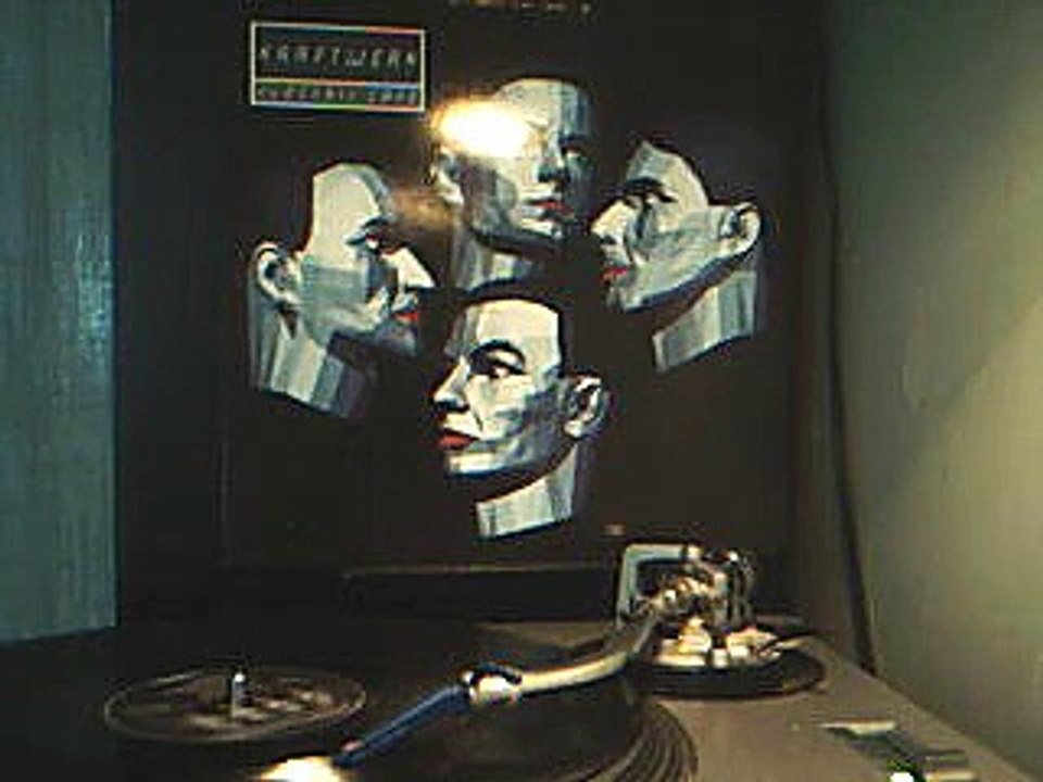 Kraftwerk - Electric Cafe