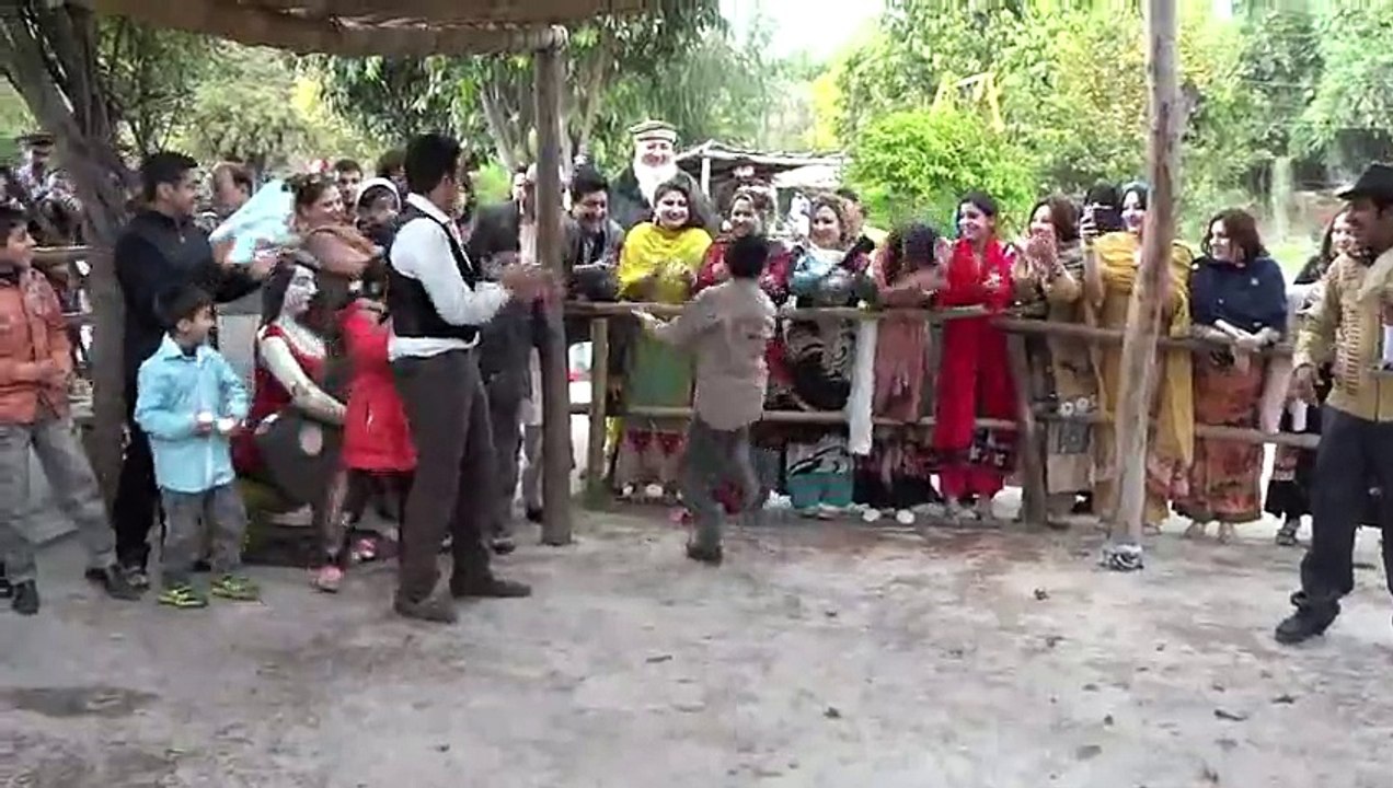 Rana Resort - Boy dance on Blue hai Pani (Sun Mar 8, 2015)
