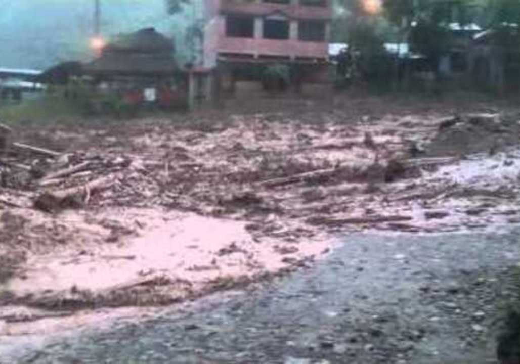 Heavy Rains Trigger Deadly Landslides in Central Peru