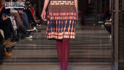 FIRST LOOK: Soojin Lee - Fall 2015 - London Fashion Week