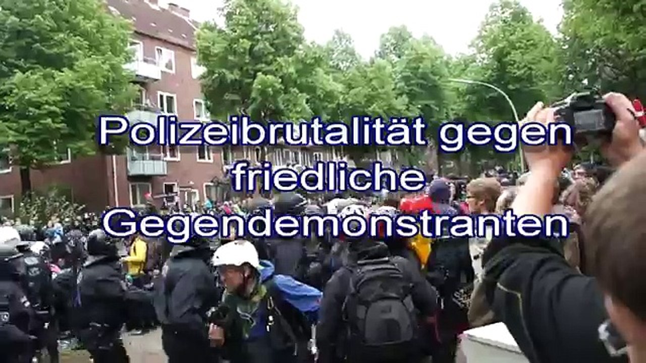 ▶ Jahresrückblick der Aufmärsche von DEUTSCHEN Volkspatrioten 2012 - ANTIFA mischt Fa. POLIZEI auf - YouTube [360p]