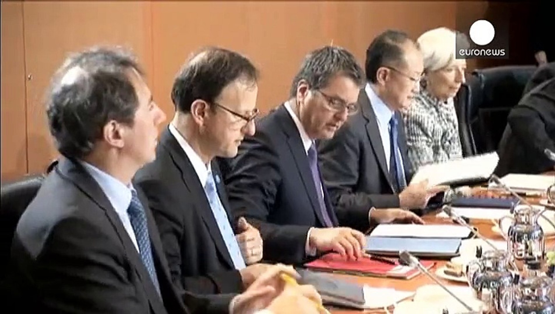 ⁣Україна отримає $17,5 млрд від МВФ і $100 млн від Швеції