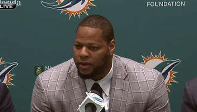 Dolphins Introduce Ndamukong Suh